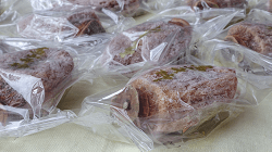 Packaged dried persimmons