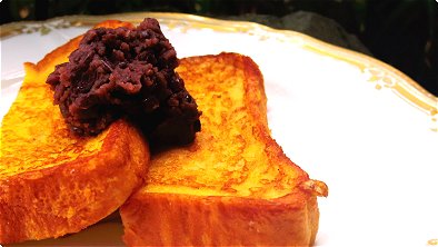 French Toast with Mashed Sweetened Red Bean Paste