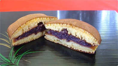 Bean-Jam Pancake Sandwich