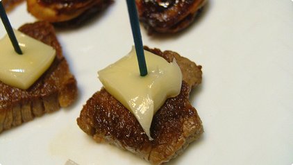 Beef Steak with Cheese Bites