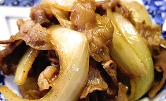 Gyuniku to tamanegi no kare-shōyu itame