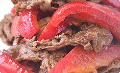 Gyuniku to papurika no karē-shōyu itame