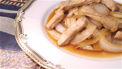 Sauteed Pork & Onion with Teriyaki Sauce