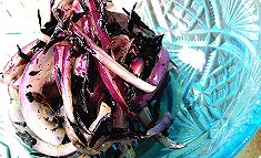 Akatamanegi to hijiki no sarada